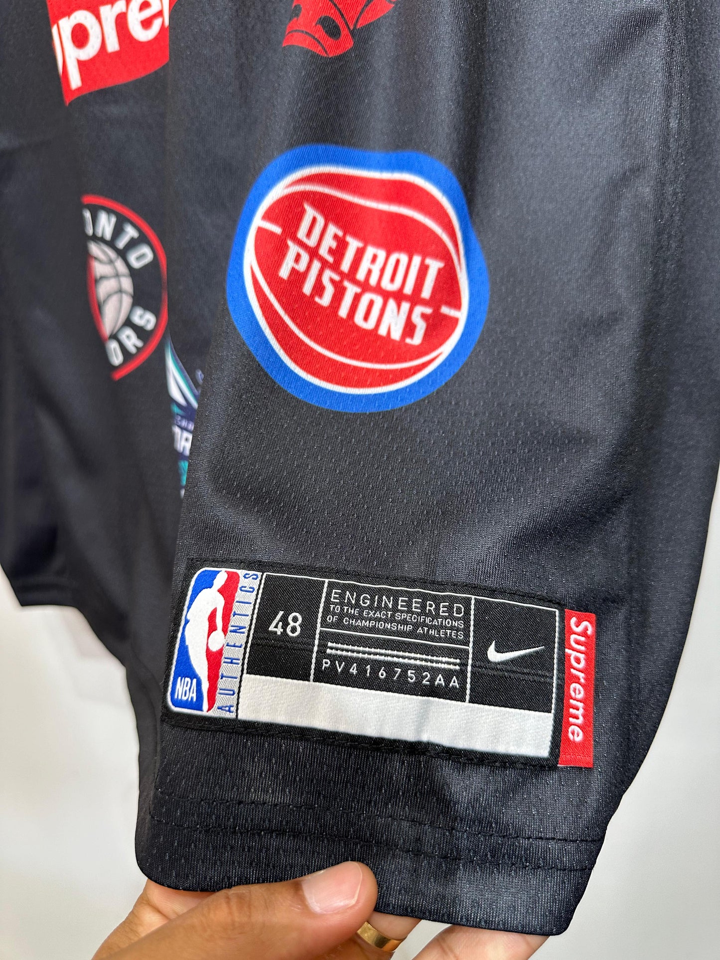 REGATA SUPREME X NIKE - BLACK