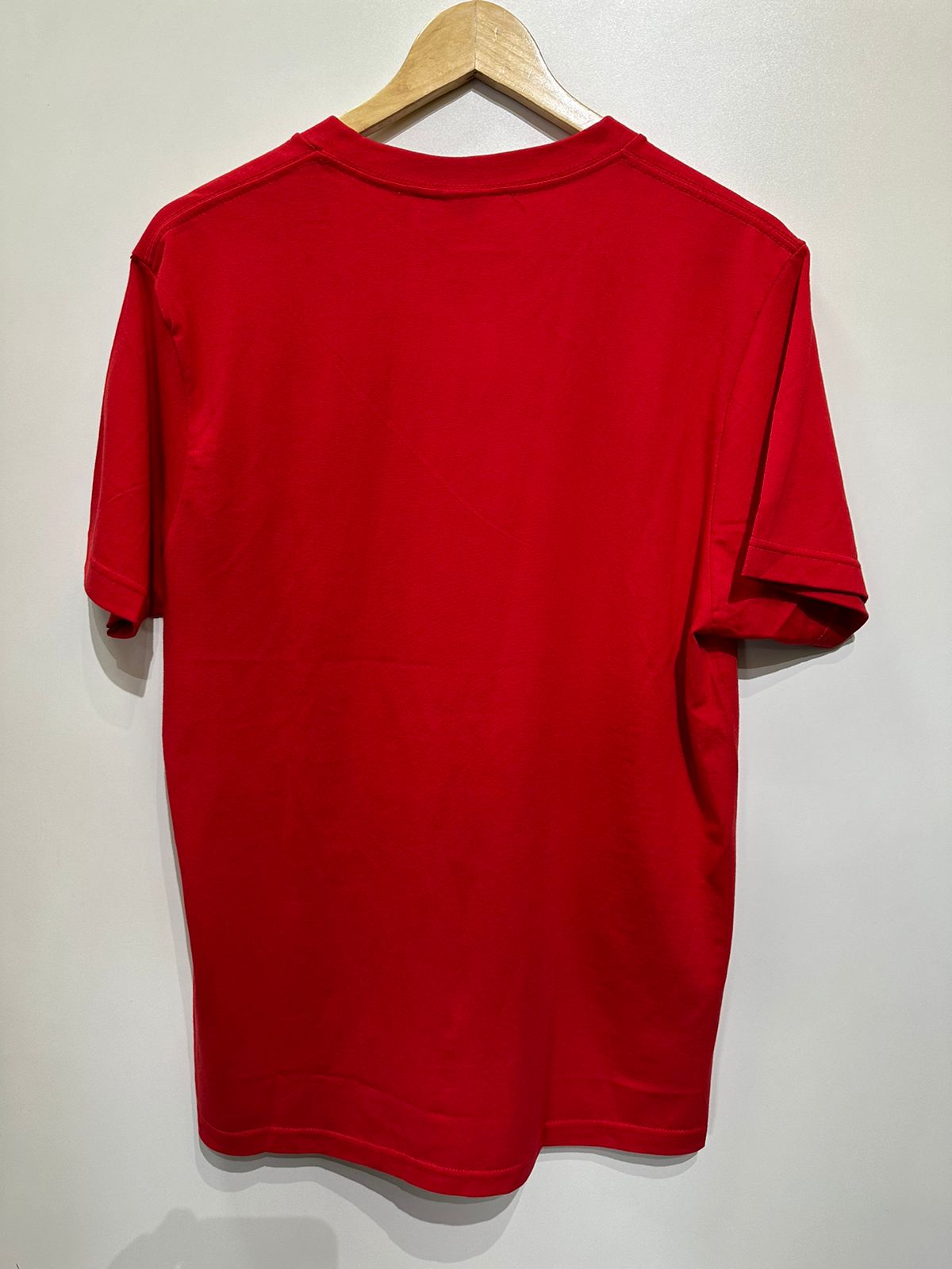 T-SHIRT SUPREME