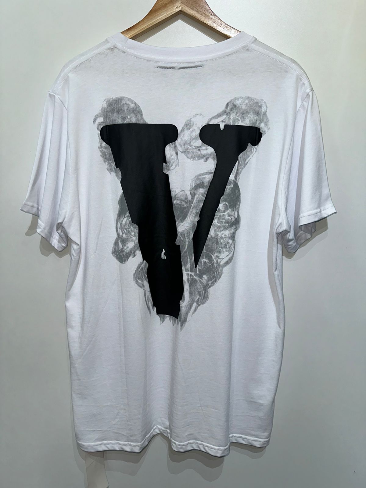 T-SHIRT VLONE