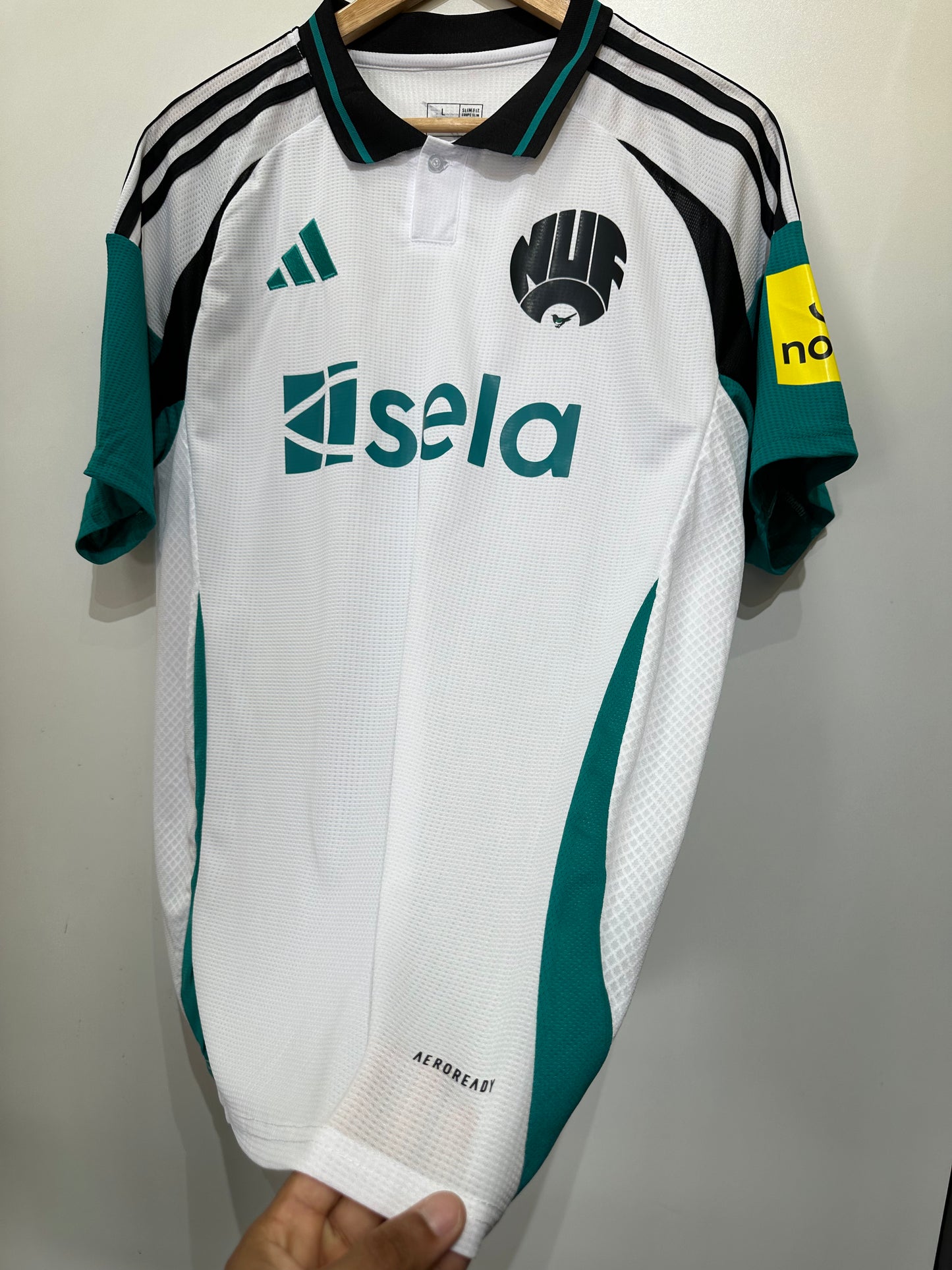 Camisa NEWCASTLE III 2024/25